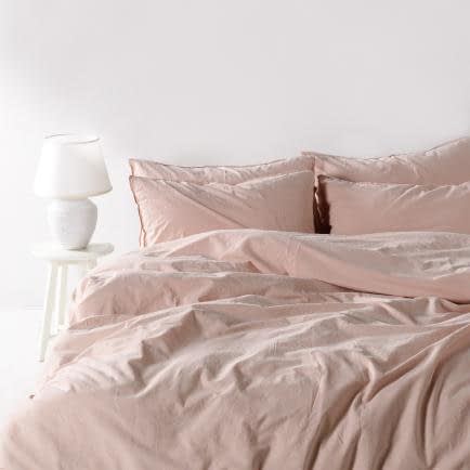 Фото -Полуторный комплект постельного белья Limasso "Pristine" (розовый) 160654